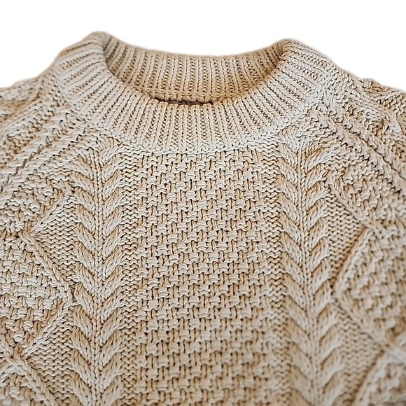 LL Bean Signature Fisherman Sweater Chunky Cable Knit Cottage Cream Womens Sz S - Picture 3 of 11